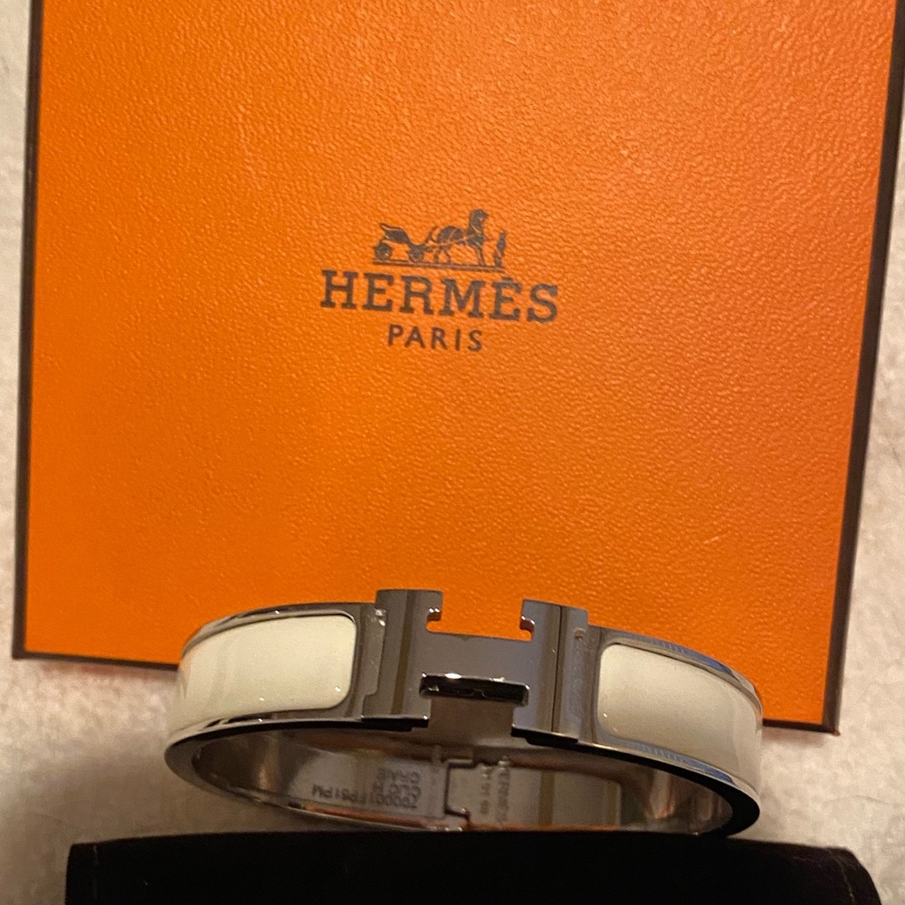 Hermès Clic H Bracelet Color Blanc size PM.